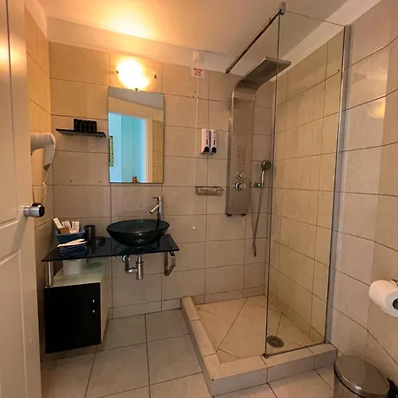 Myrto Hotel 3*