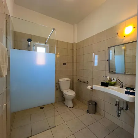 Hotel Myrto 3*