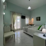Hotel Myrto 3*