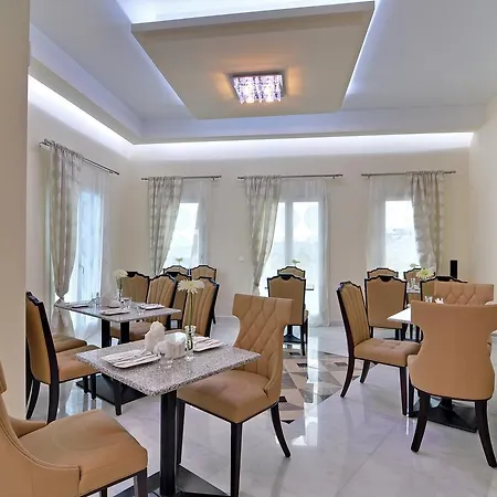 Myrto Hotel 3*